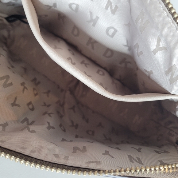 DKNY Bryant Park Top Zip Crossbody - Picture 11 of 12